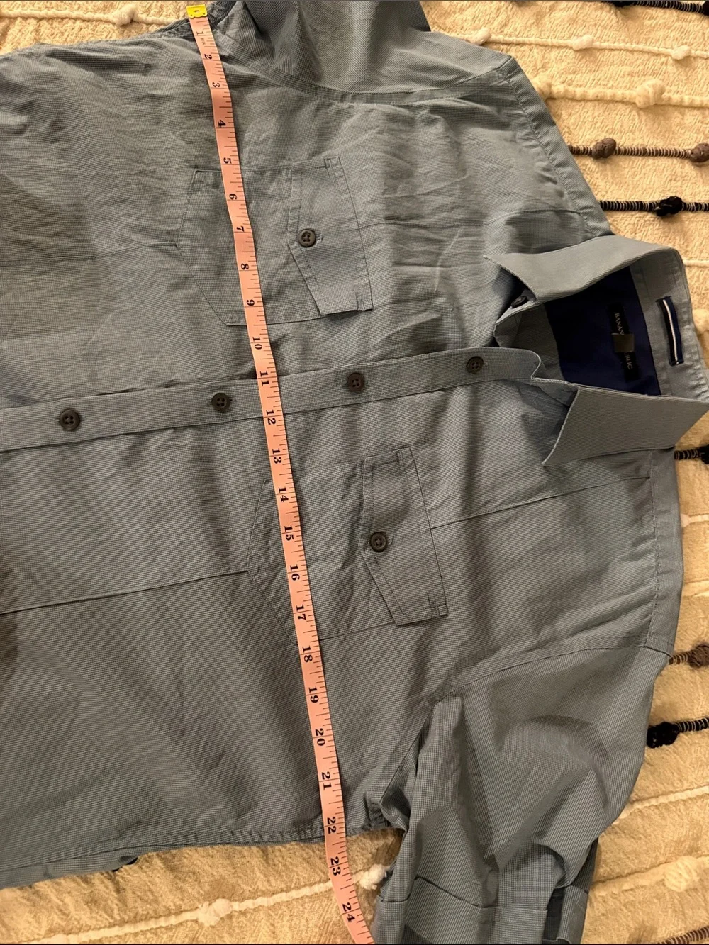 Banana Republic Men's Short Sleeve Button-Down Shirt in Light Blue